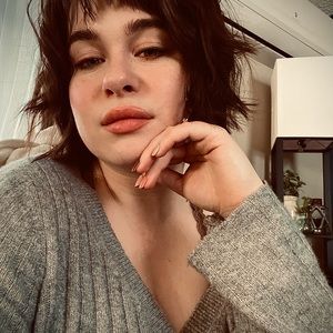 Meet me… Hi I’m Em! :)